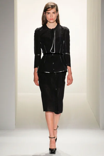 Look 11